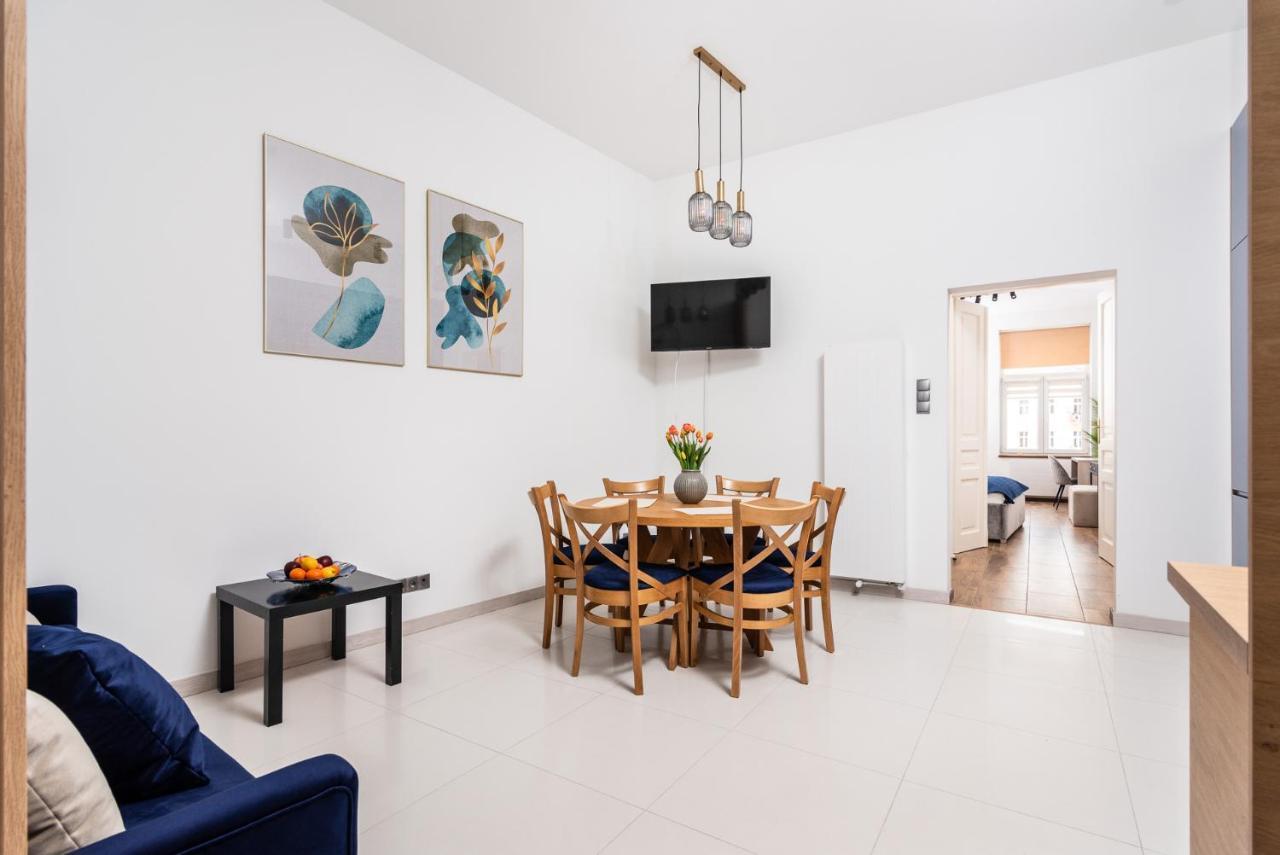 Premium Splendid Old Town Suites - By Upstairs Cracovia Esterno foto