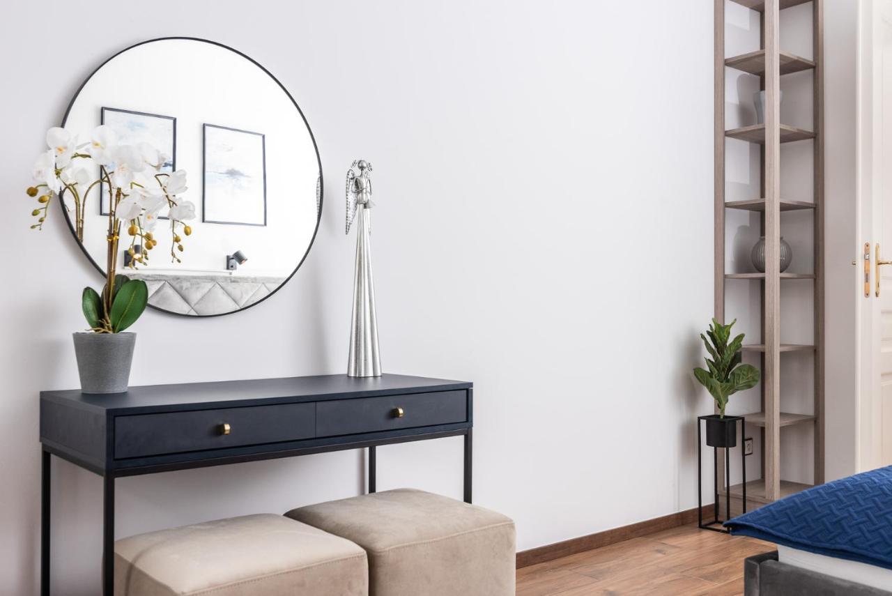 Premium Splendid Old Town Suites - By Upstairs Cracovia Esterno foto